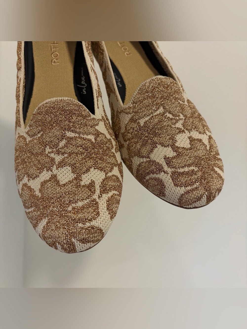 Rothys The Lounge Loafer Gold Chantilly Metallic Jacquard Flat Shoes Womens sz 9 - Picture 6 of 16